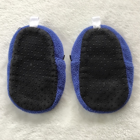 4/25$ 🦋 Bonds fleece blue cat baby slippers - Picture 2 of 3
